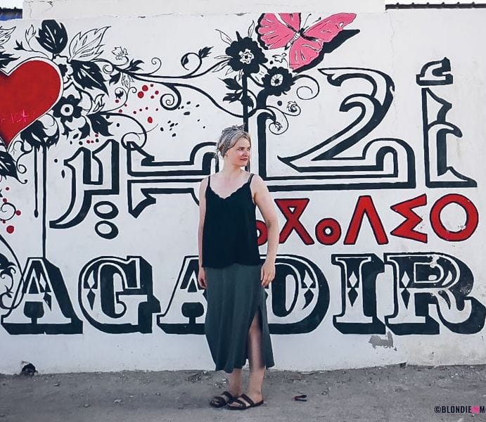 Agadir graffitti morocco girl